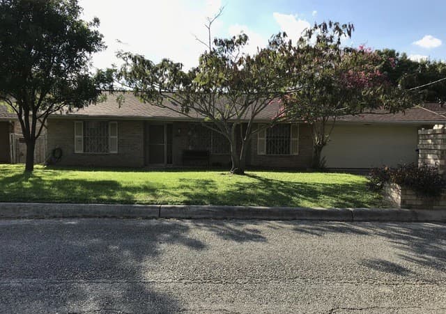 4015 Meeks — photo 2