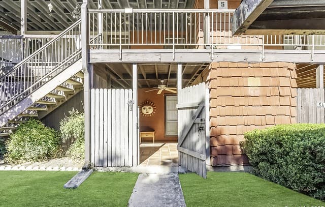 3803 Barrington Unit 5B — photo 2