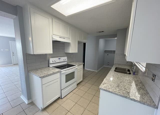 5938 Hidden Glade — photo 2