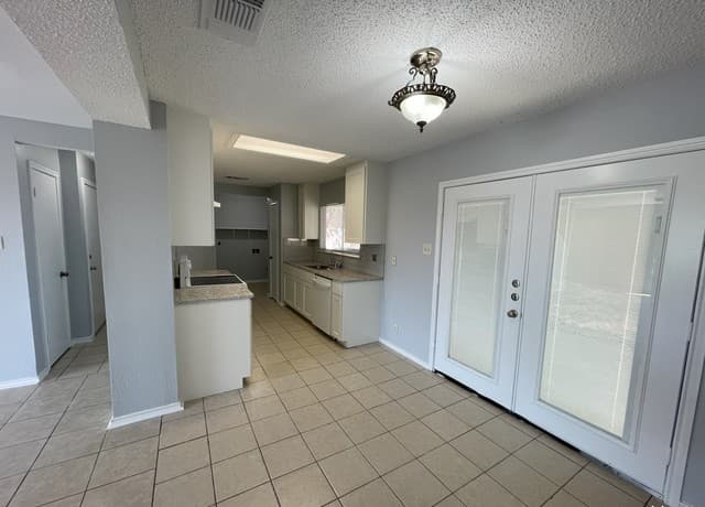 5938 Hidden Glade — photo 4