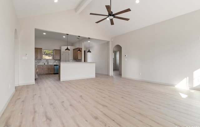 571 Deep Water — photo 3