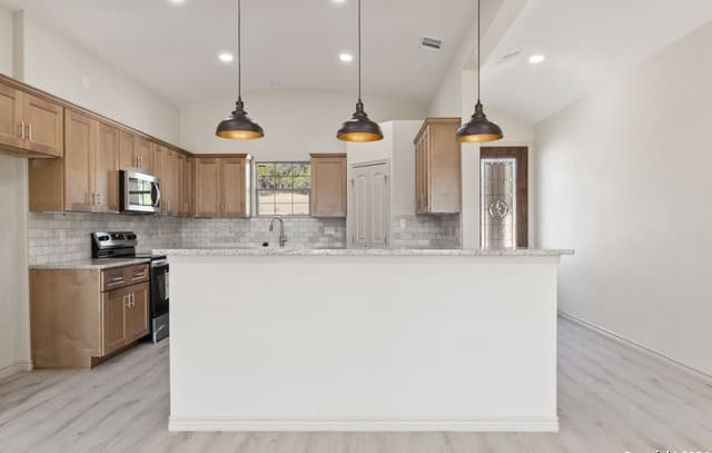 571 Deep Water — photo 5