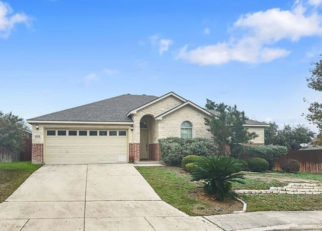 4-bedroom rental at 12615 Point Summit in San Antonio TX