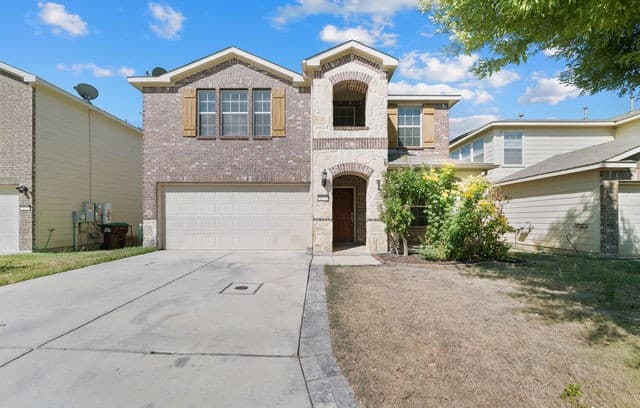4-bedroom rental at 11147 Palomino Blf in San Antonio TX