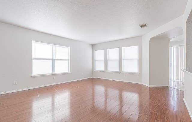 9042 Twincreek Farm — photo 5