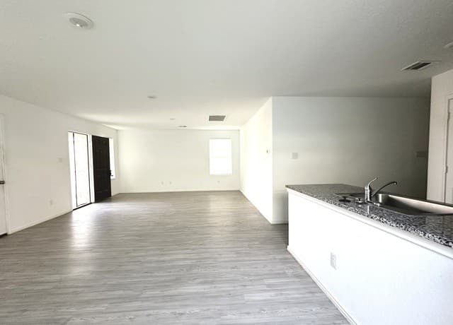 2819 Gustavo Dr — photo 5