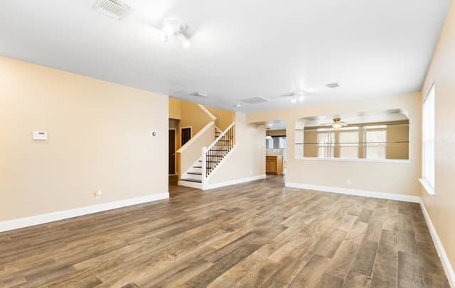 140 Springtree Pkwy — photo 4