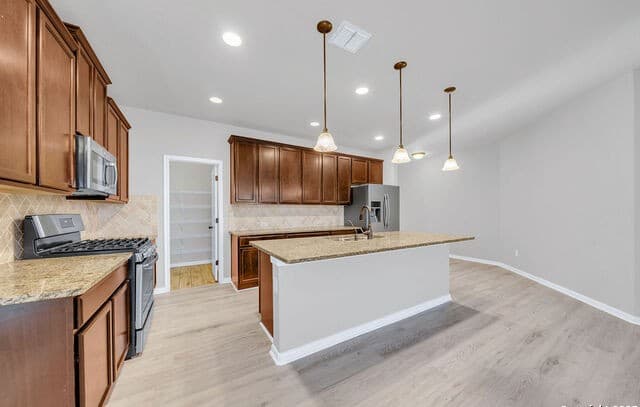 10423 Francisco Way — photo 5