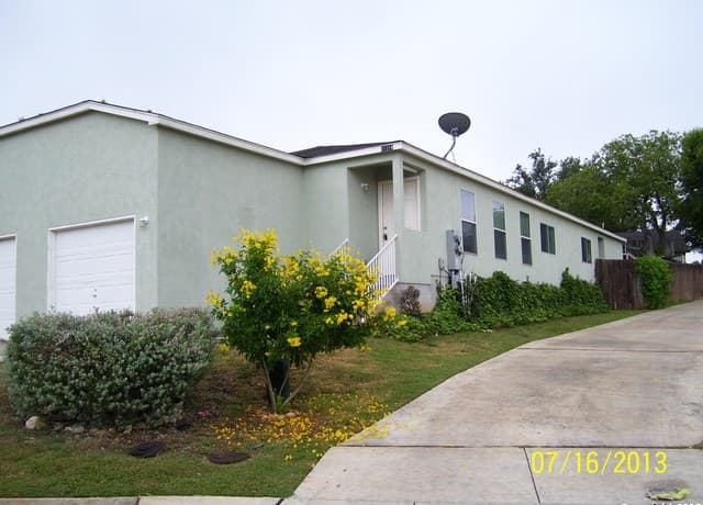 11214 Center Point Rd — photo 1