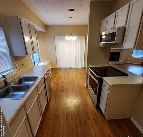 13071 Feather Ridge Dr — photo 4