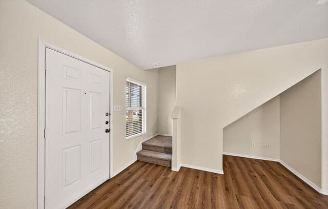3-bedroom rental at 9007 Tezel Point in San Antonio, TX — photo 5