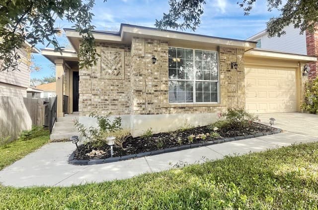 3-bedroom rental at 10335 Tiger Hunt in San Antonio TX