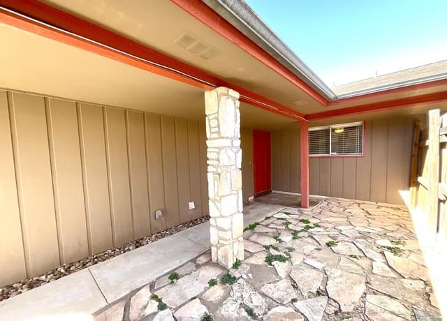 6905 Forest Meadow Street — photo 4