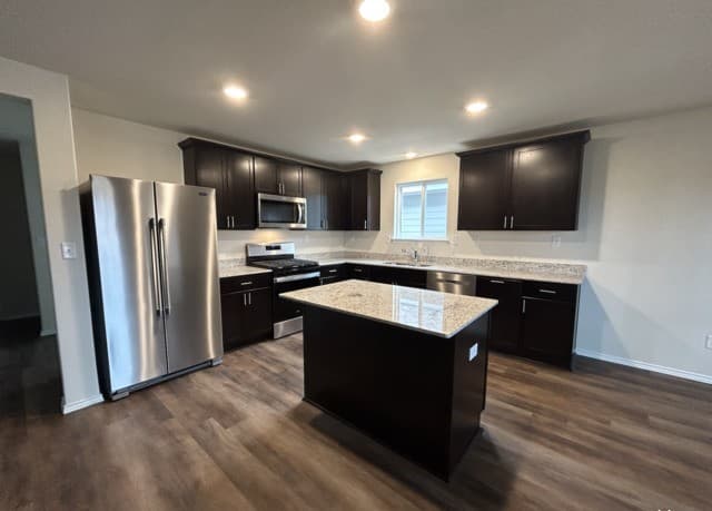 3-bedroom rental at 13723 Redtail Landing in San Antonio, TX — photo 4