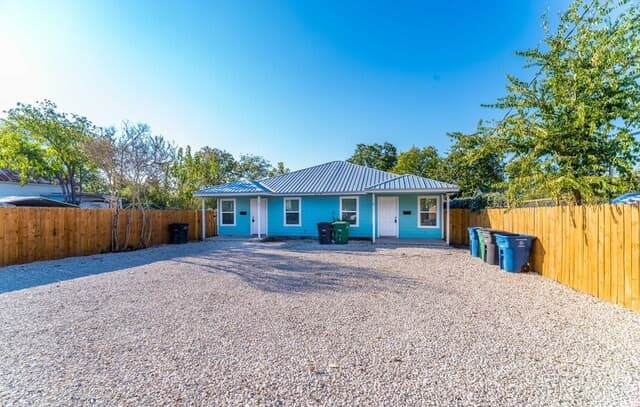 610 Virginia Unit 2 — photo 1