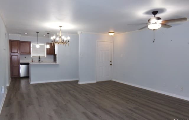 4212 Medical Unit 208 — photo 3