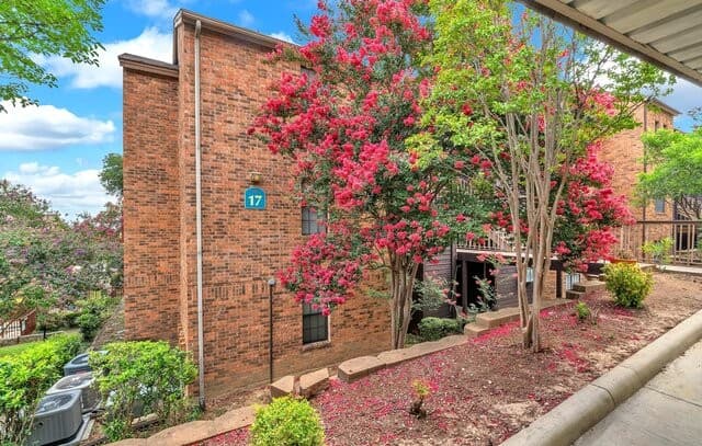 4212 Medical Unit 1705 — photo 1