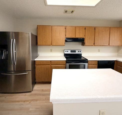 4-bedroom rental at 9202 Roquefort in San Antonio, TX — photo 4