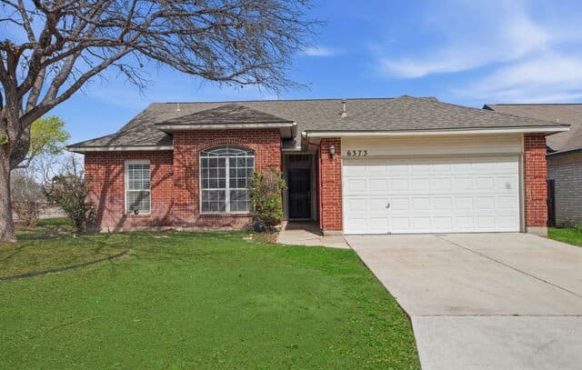 4-bedroom rental at 6373 Parkland Oaks in San Antonio TX