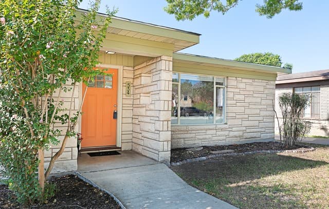 534 Cosgrove St — photo 2