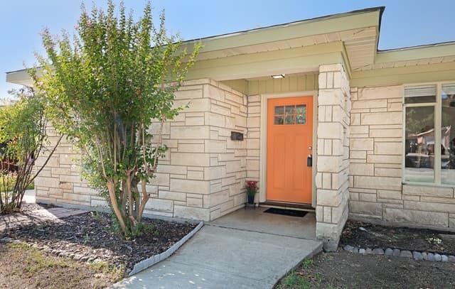 534 Cosgrove St — photo 3