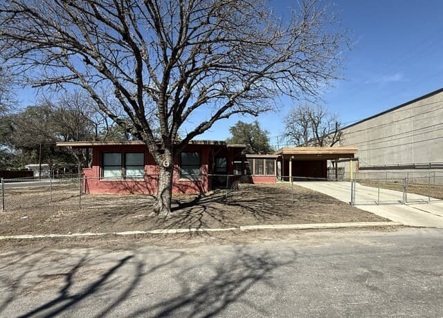 606 Elkhorn — photo 4