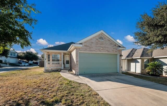 3-bedroom rental at 6719 Dragon CRK in San Antonio, TX — photo 2