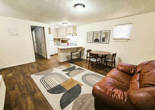 1-bedroom rental at 7327 Harlow Dr in San Antonio, TX — photo 4