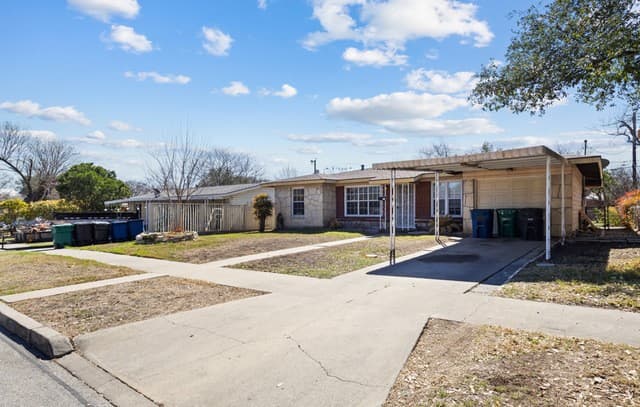 3-bedroom rental at 210 Dryden in San Antonio TX