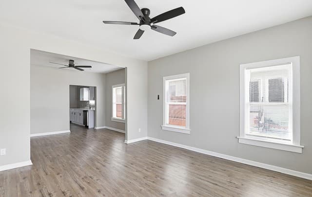 1230 Hammond — photo 4