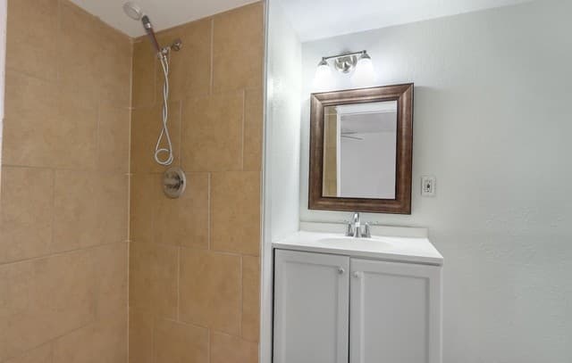 343 Blaze Ave — photo 4