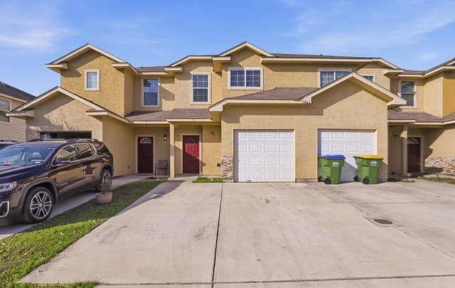 16821 Showdown Unit 3 — photo 2