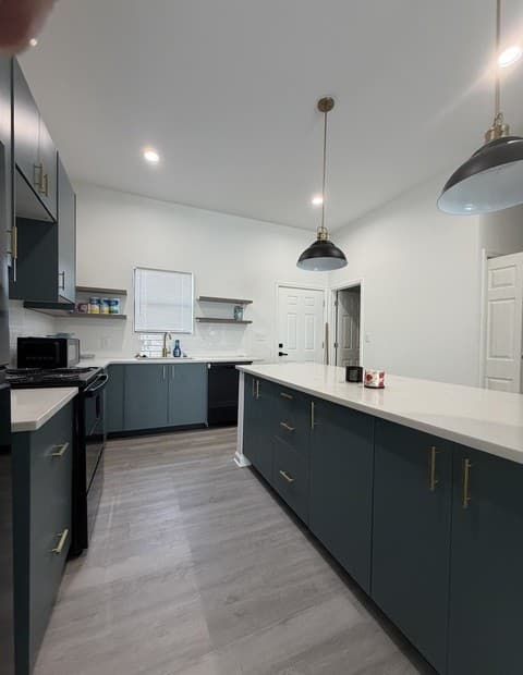 147 Vine — photo 5