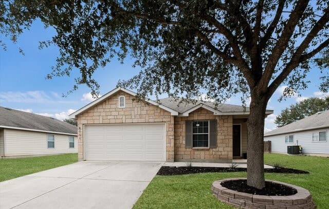 8111 Running Hollow — photo 3