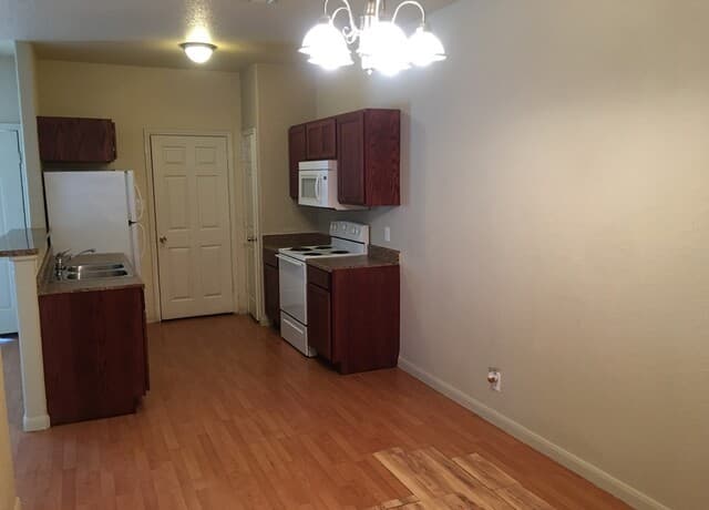 10911 Baltic Dr Unit 202 — photo 5