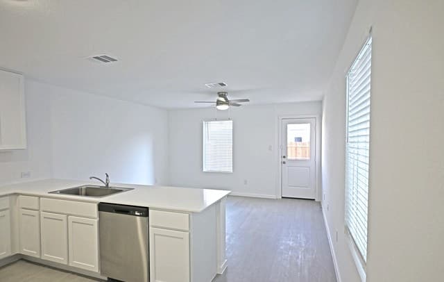 6730 Marble Ridge — photo 4