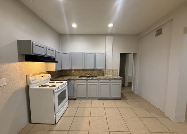 351 Cortez Unit 1 — photo 1