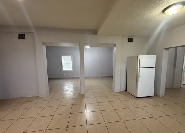 351 Cortez Unit 1 — photo 4