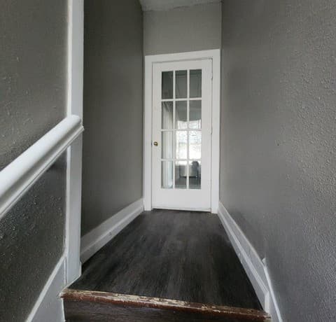 1027 Mistletoe Unit 2 — photo 3