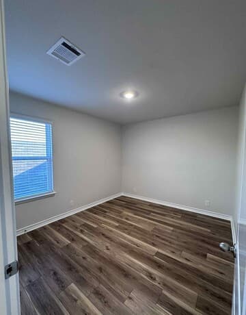 4-bedroom rental at 21328 Ruby in San Antonio, TX — photo 5