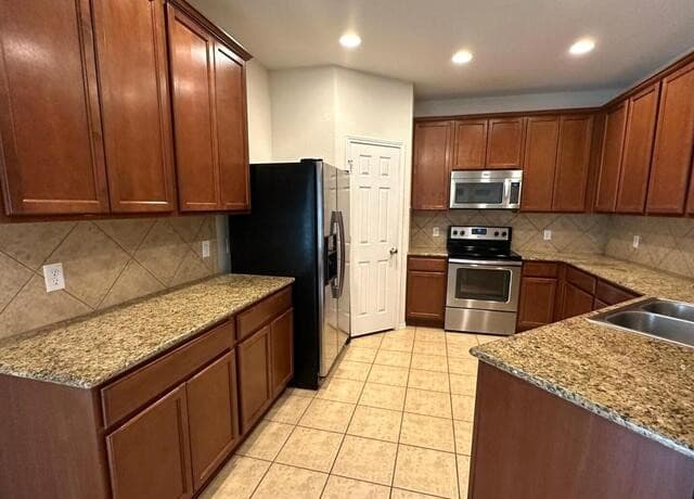 3-bedroom rental at 26954 Villa Toscana in San Antonio TX