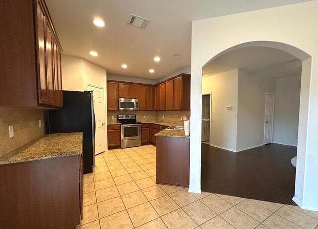 3-bedroom rental at 26954 Villa Toscana in San Antonio, TX — photo 2