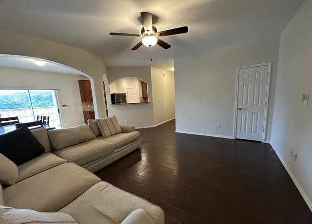 3-bedroom rental at 26954 Villa Toscana in San Antonio, TX — photo 4