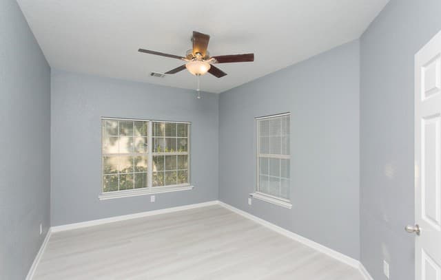 3-bedroom rental at 9522 Sun Mill in San Antonio, TX — photo 4