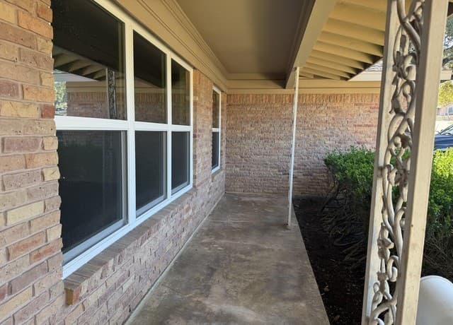 110 Northaven — photo 2