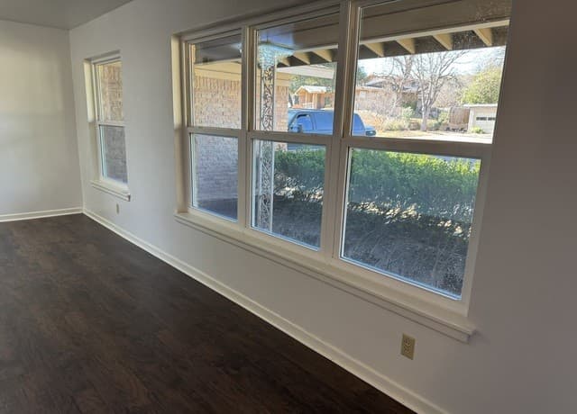 110 Northaven — photo 4