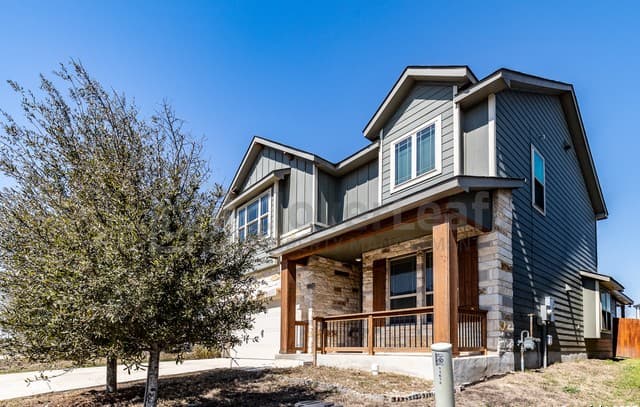 4-bedroom rental at 11643 Troubadour Trl in San Antonio, TX — photo 2
