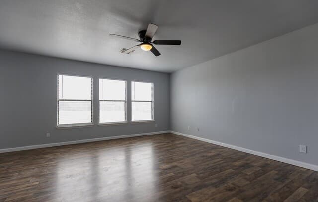 54 Longleaf Coral — photo 5