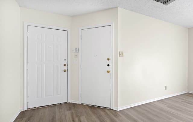 3-bedroom rental at 9711 Arcade Ridge in San Antonio, TX — photo 5