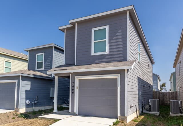 3-bedroom rental at 7606 Chancery Gate in San Antonio, TX — photo 3